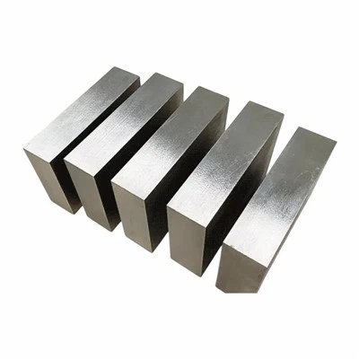 Титаниев кован блок